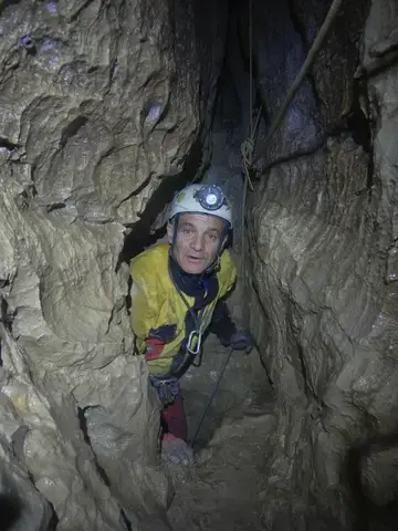 Clary  : Spéléologue, Géologie et audiovisuelle, prise de vue aérienne