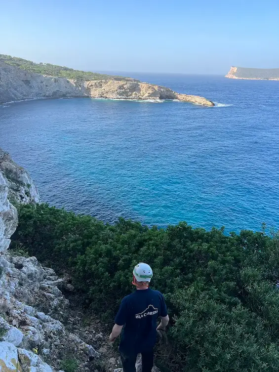 Cabrera : l’île-prison archéologue casqué